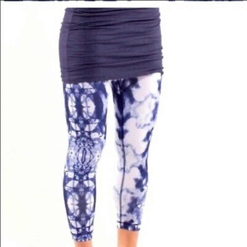 Lululemon Yin to You Tie Dye Capri Skirt Leggings size 6